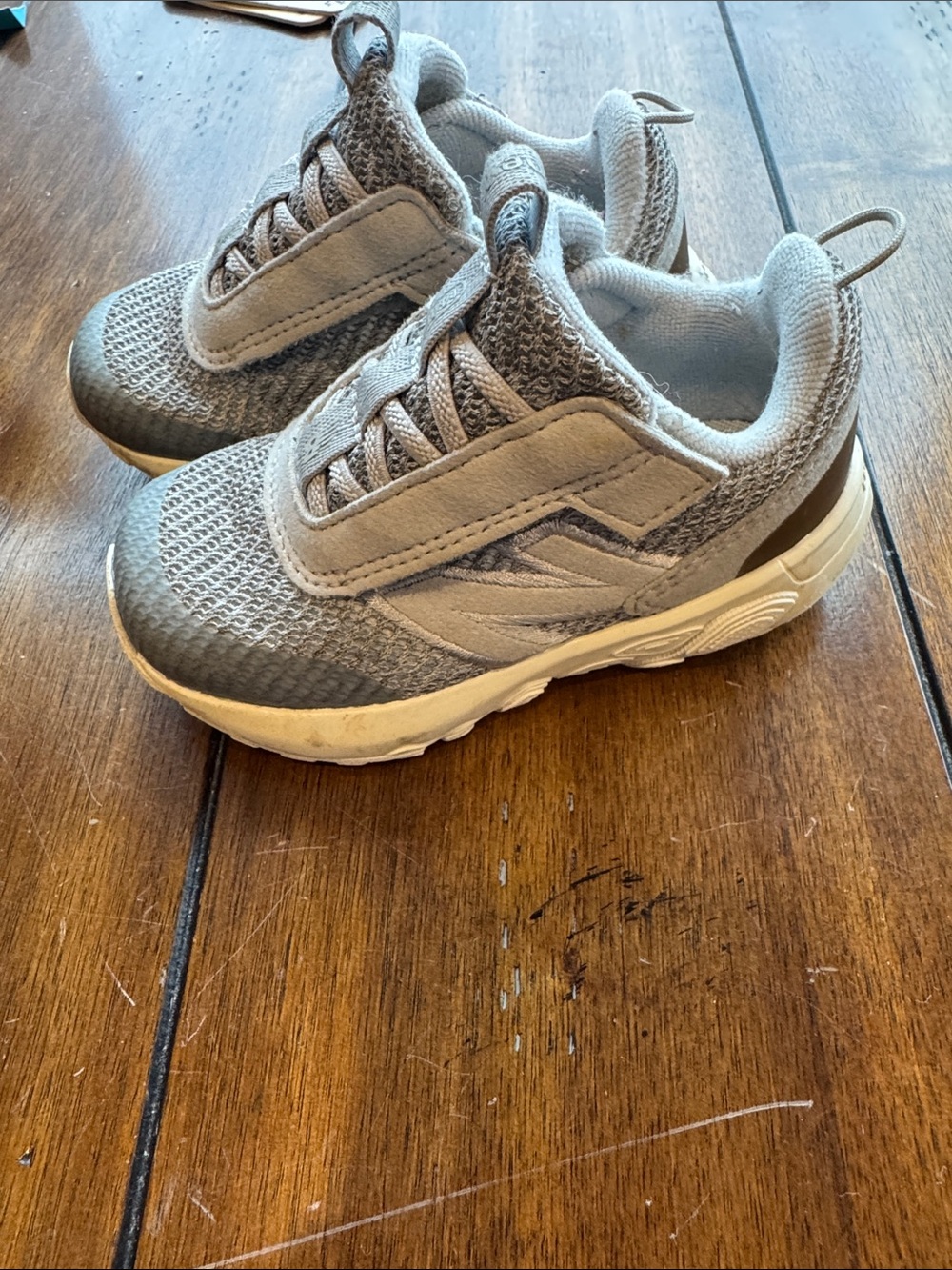 New Balance 6.5 toddler shoe